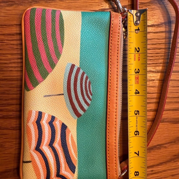 Dooney & Bourke Handbags - Dooney & Bourke Beachy Patterned Wristlet